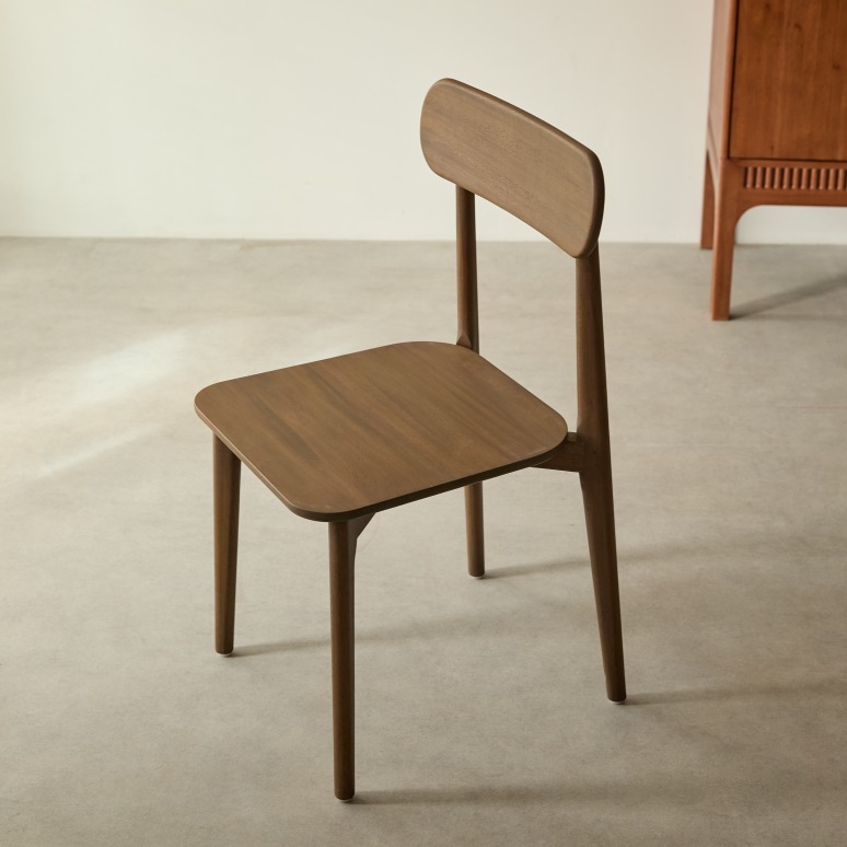 Jonàk - Chaise en acajou massif brown