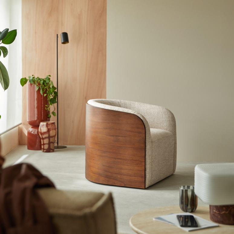 Paco - Draaifauteuil van mindi en stof