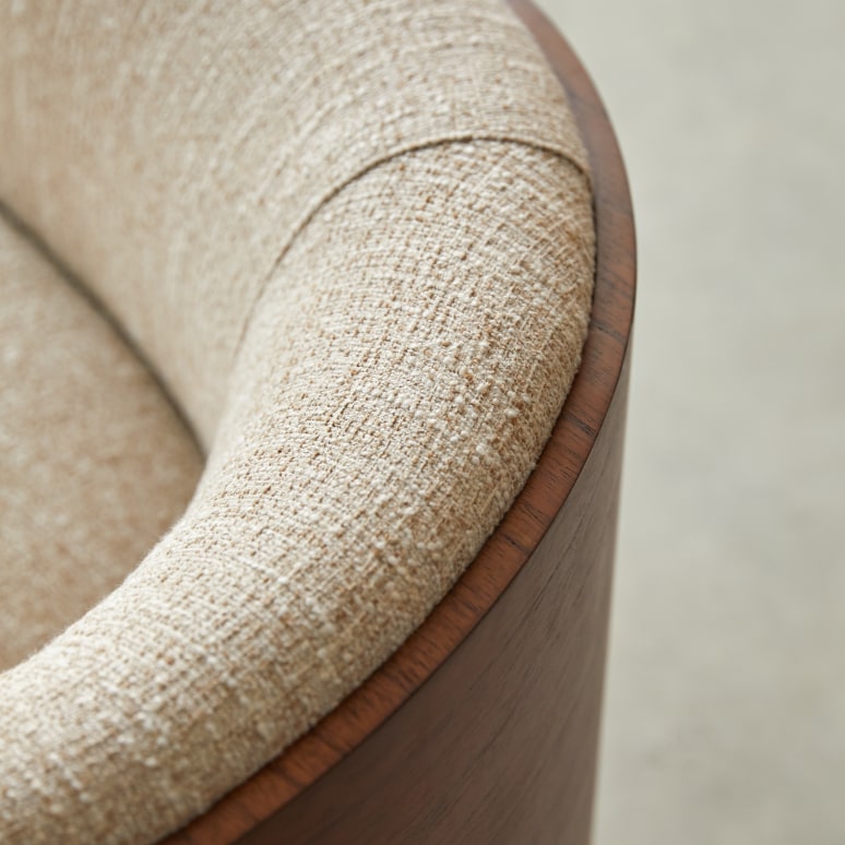 Paco - Draaifauteuil van mindi en stof
