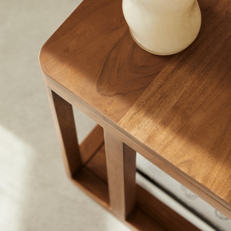 Romée - Bijzettafel van massief acaciahout