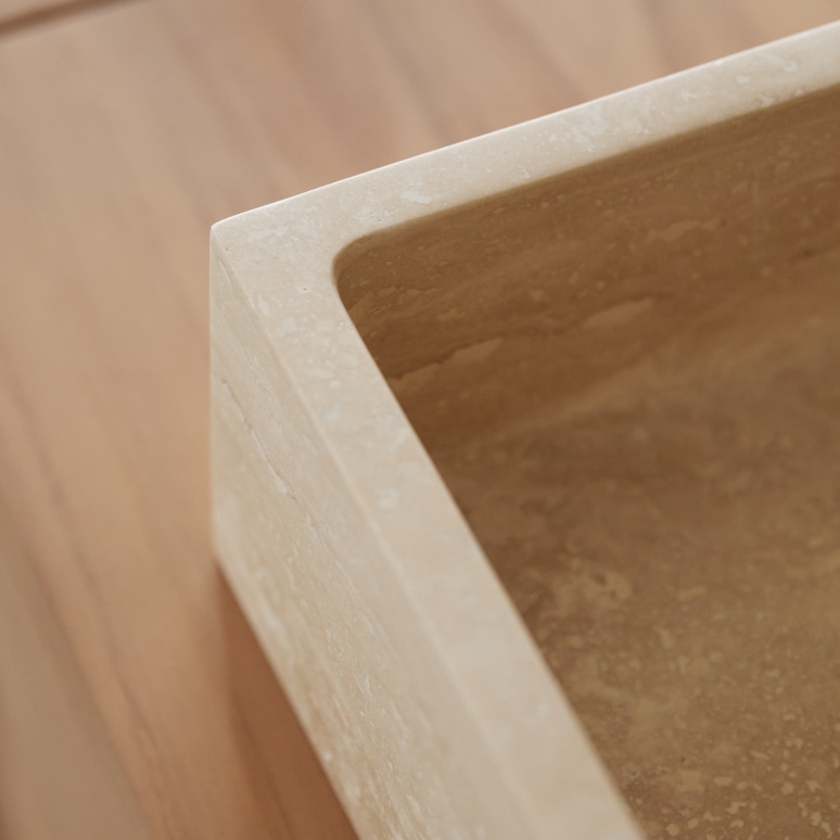 Slats - Lavabo quadrato in travertino L 34 cm