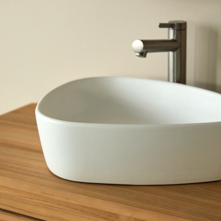 Julia - Lavabo de cerámica an. 44 cm