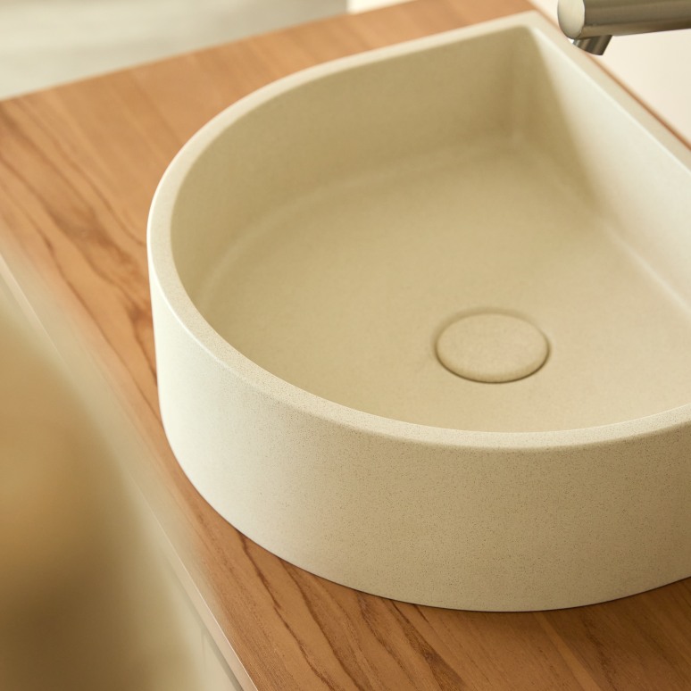 Jenna - Half-round washbasin in cream terrazzo w. 38 cm
