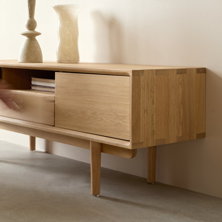 Ellie - TV-Schrank aus massivem Eichenholz 125 cm