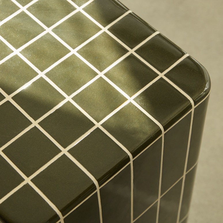 Georges - Tavolino da salotto verde effetto ceramica con vassoio in rovere