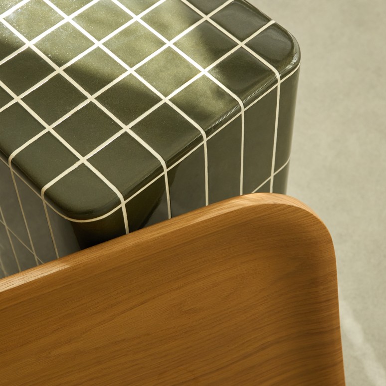 Georges - Tavolino da salotto verde effetto ceramica con vassoio in rovere