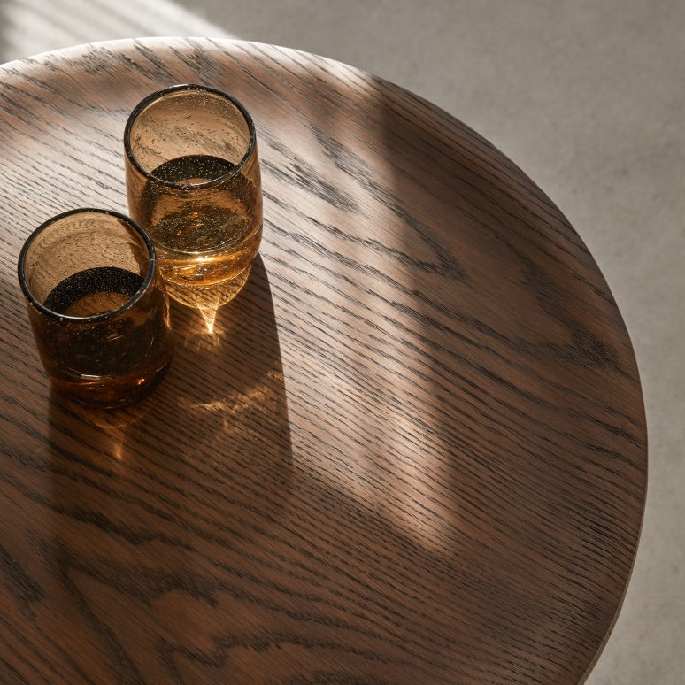 Georges - Terracotta ceramic-effect side table with oak tray top