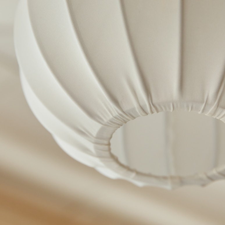 Drops - Suspension en tissu blanc et chêne 38cm