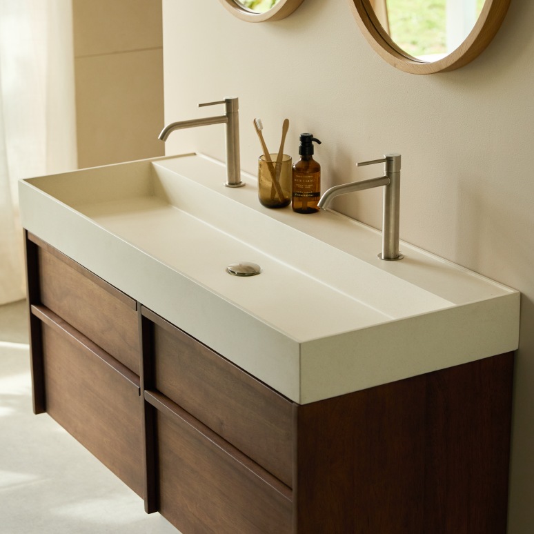 Margot - Vanity cabinet in solid rubberwood and concrete, 120 cm