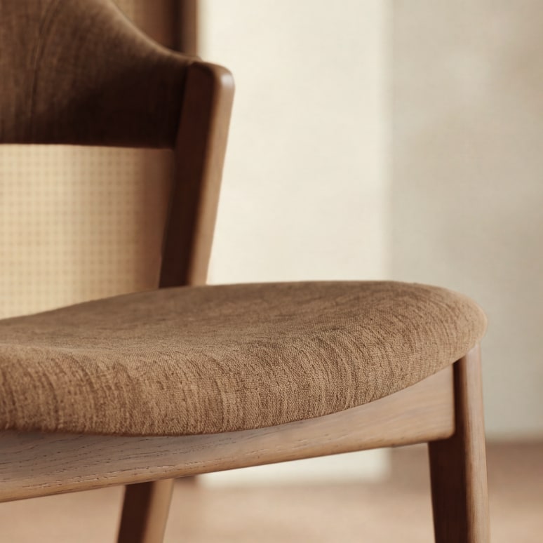 Santino - Chaise en chêne massif et tissu marron