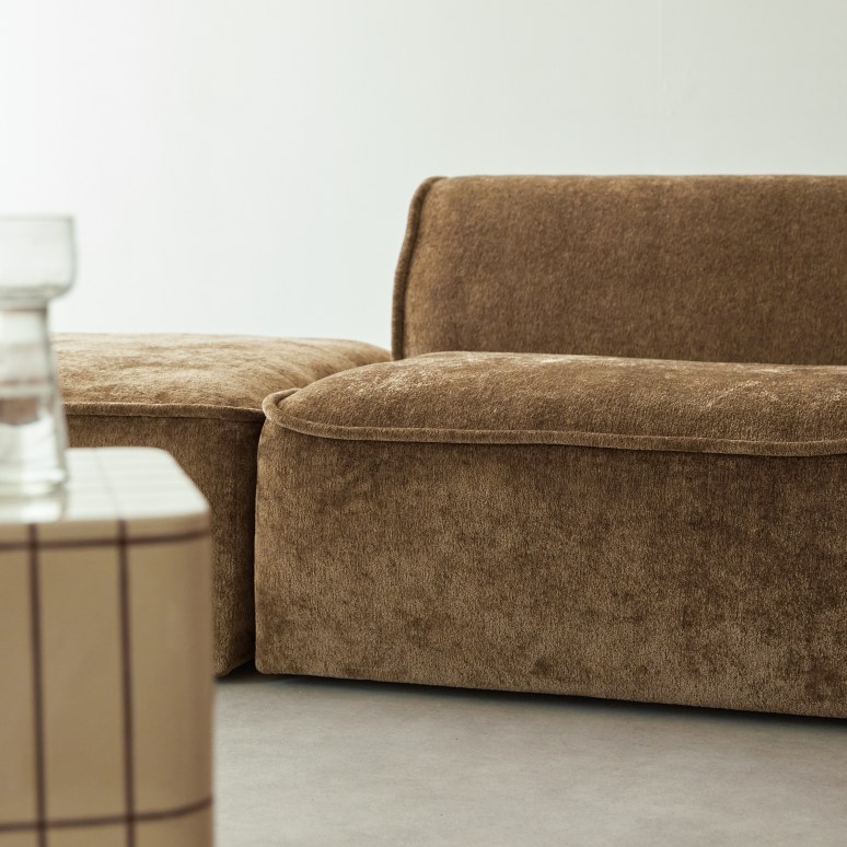 Quinto - Sofá esquinero izquierdo modular de tejido camel, 3-4 plazas
