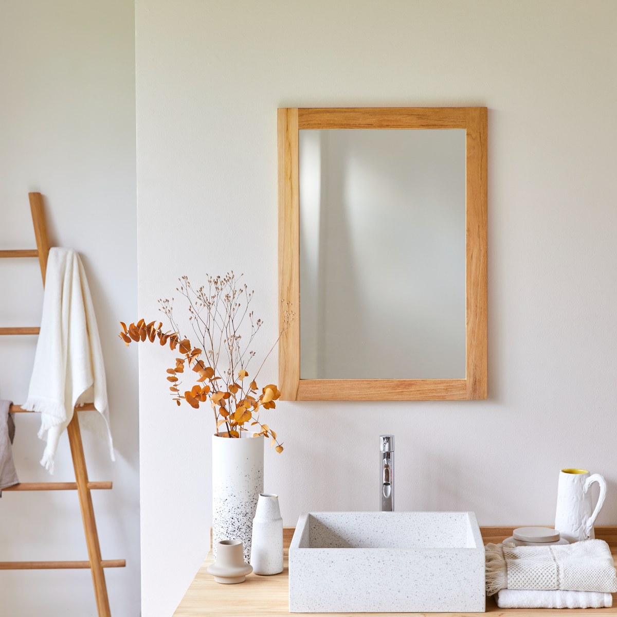 Miroir en bois de Teck Bahya Solo 70x50 FSC - Tikamoon