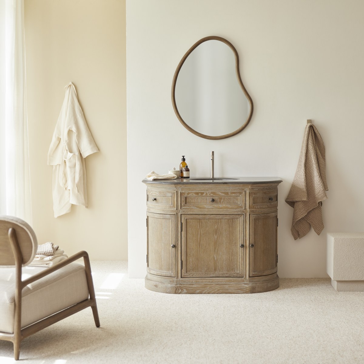 Meuble en bois de chêne avec simple vasque 110 Louise FSC® - Tikamoon