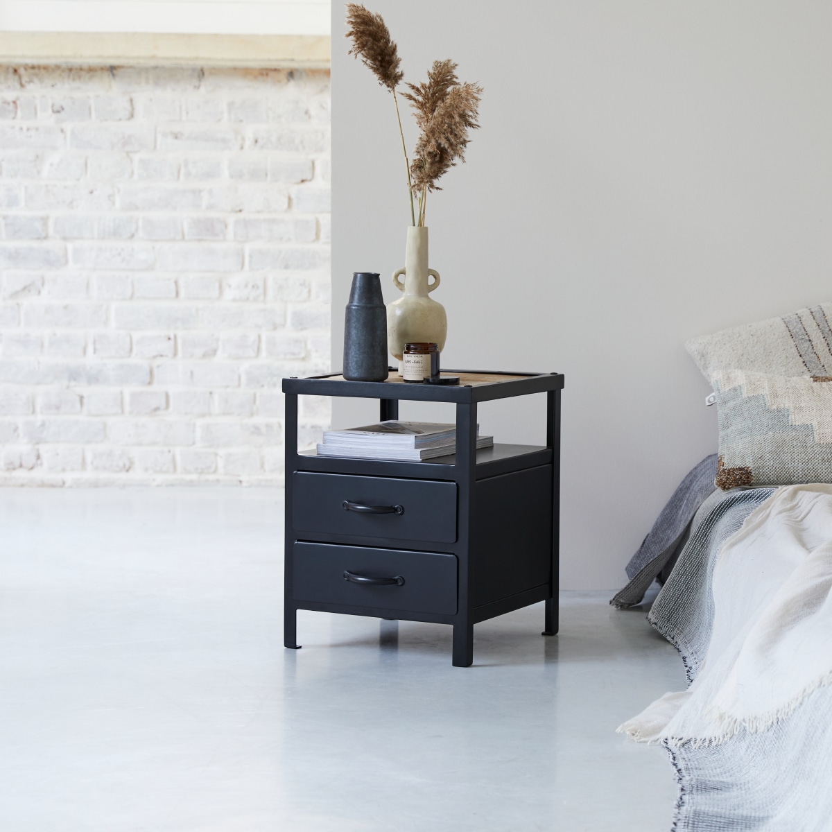 Industriel - Metal Bedside table