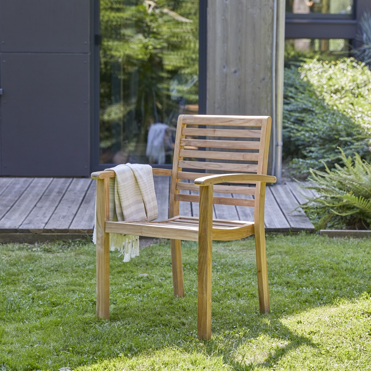 Fauteuil de jardin en bois de teck Andria Tikamoon