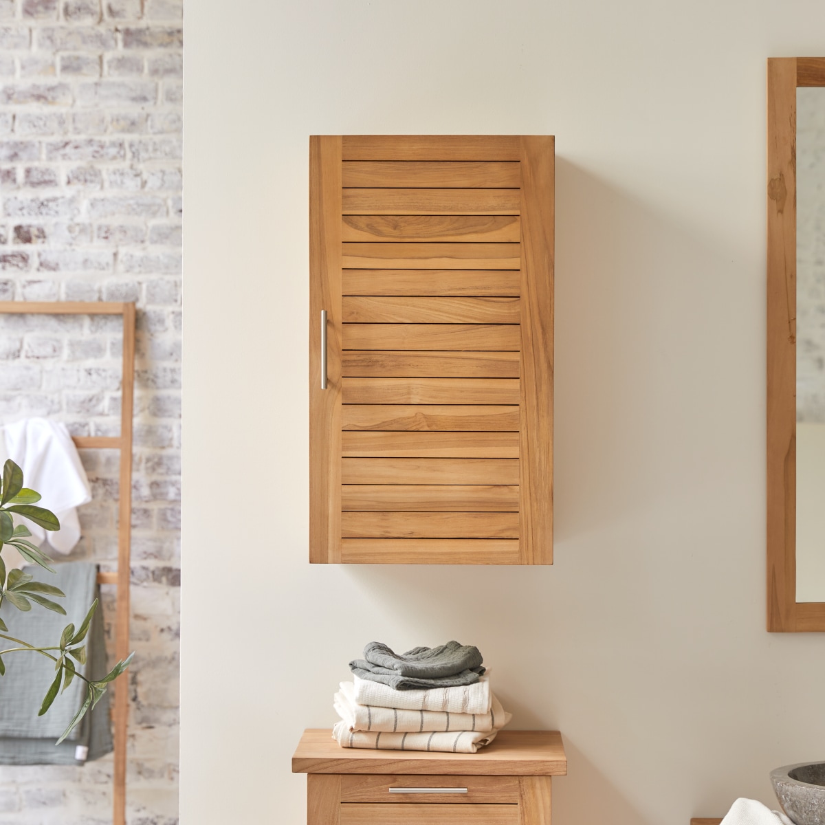 Soho - Solid teak Wall unit