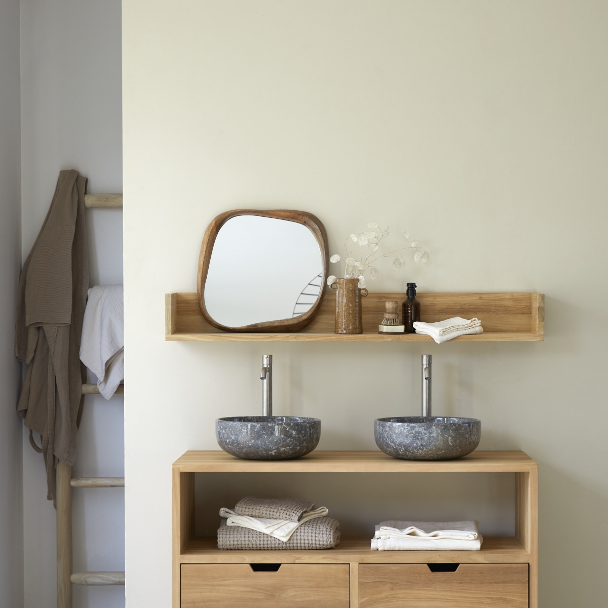 Arty - Solid teak bathroom Shelf