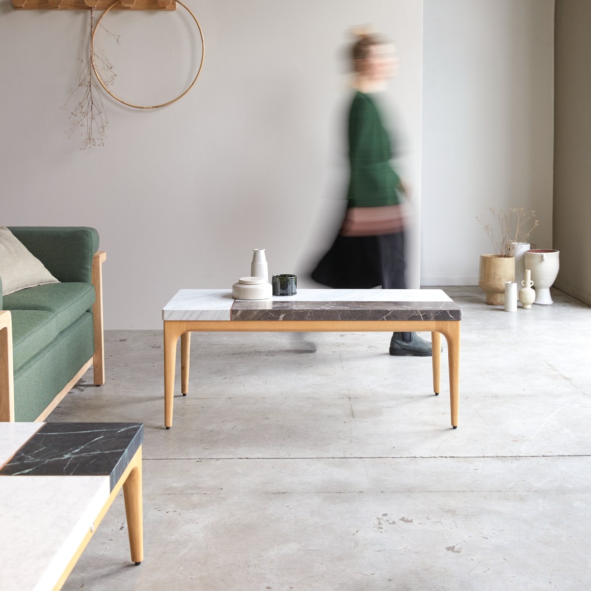 Table basse Stonepiet en bois de chêne et marbre 111x48 Tikamoon