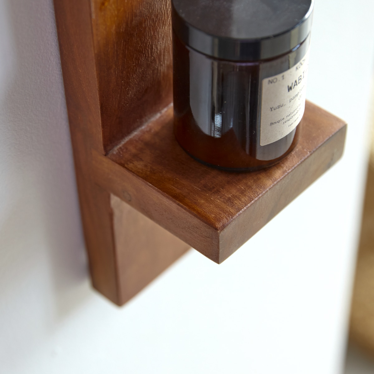 Bahya - Vertical bathroom shelf in solid sheesham wood