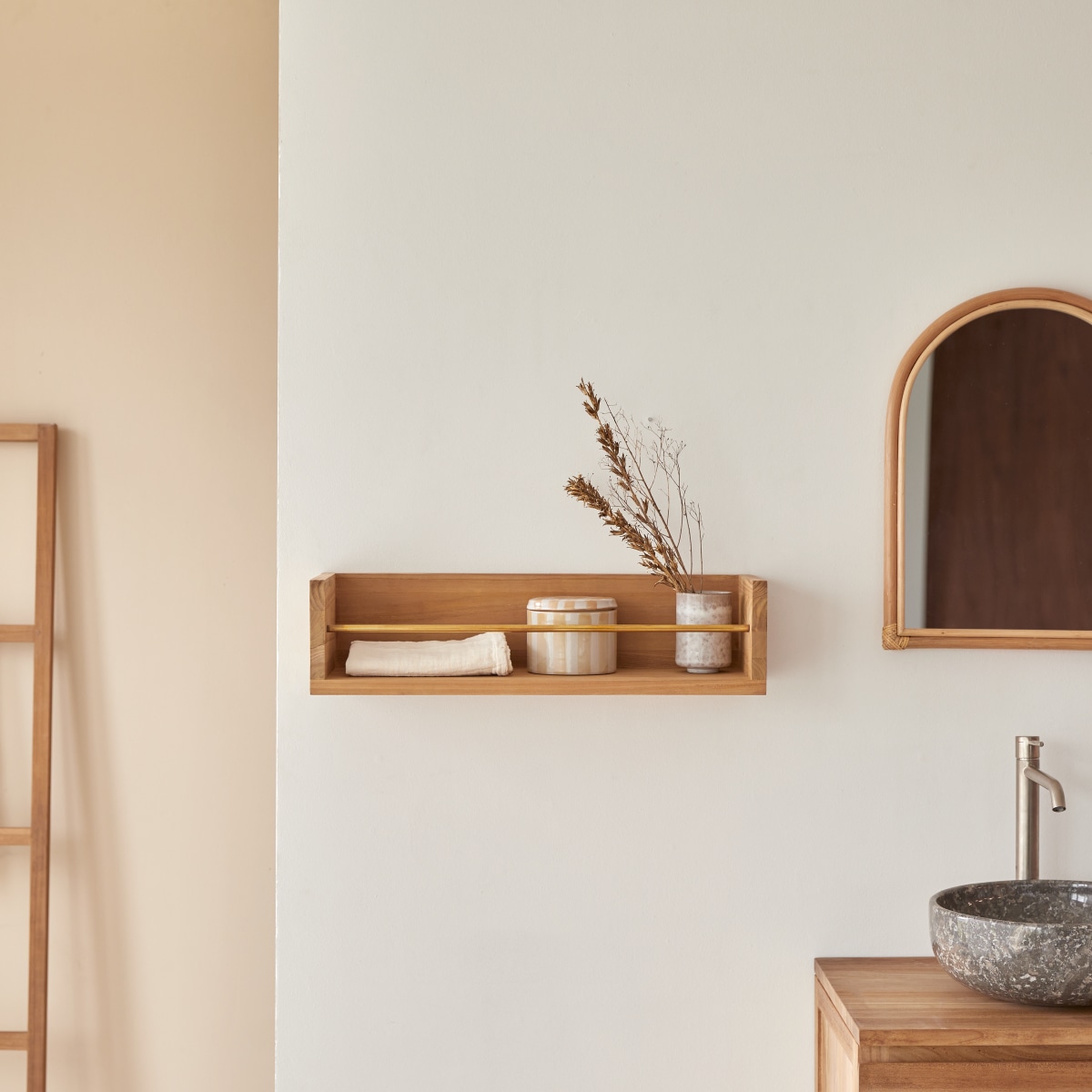 Etagère murale de Salle de Bain en bois de teck Sasha 60 FSC® - Tikamoon