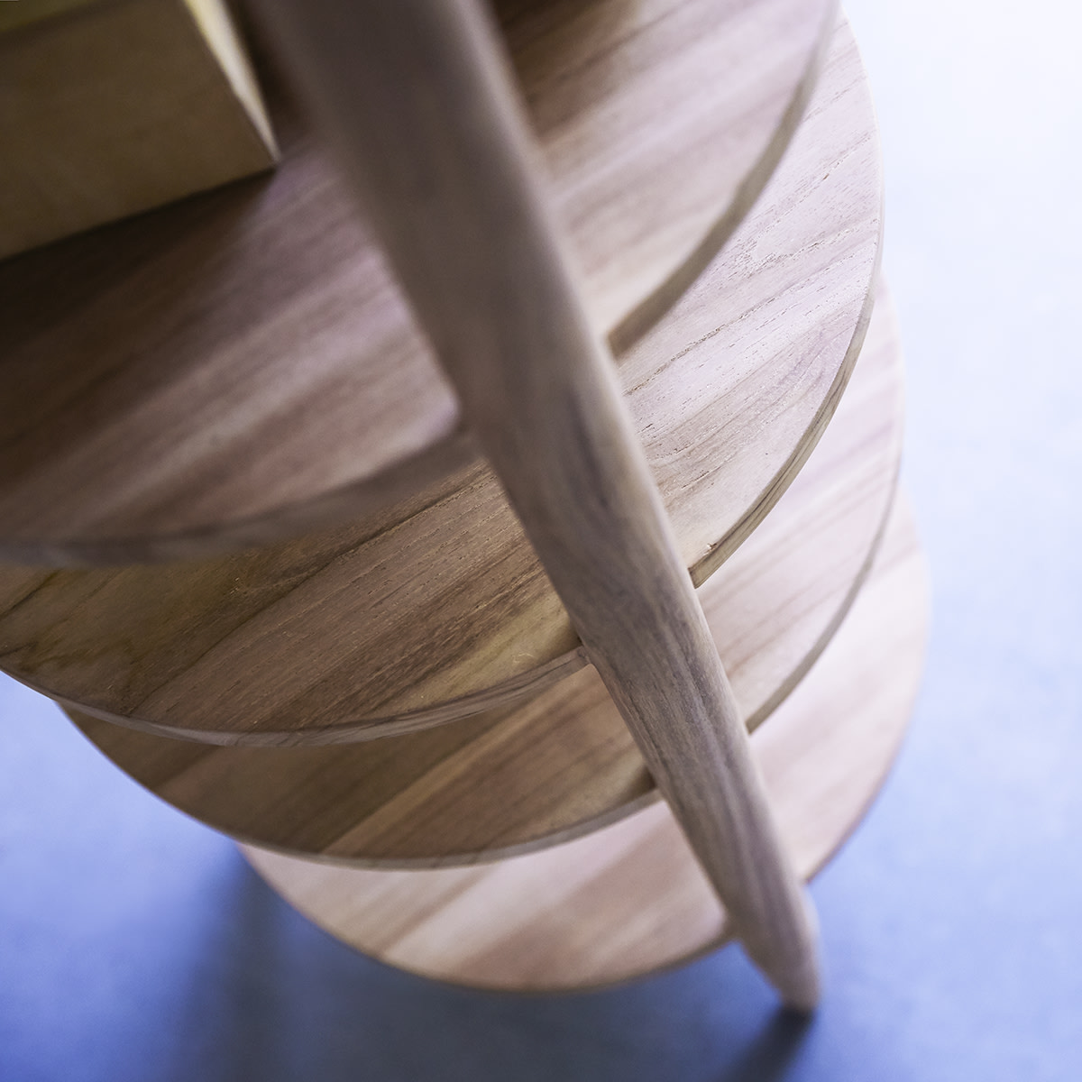 Poline - Hochschrank aus massivem Teakholz