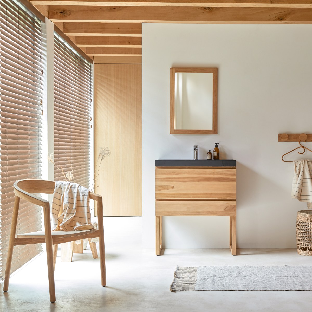 Meuble Salle de bain en bois de teck et pierre de lave 80 Edgar FSC® - Tikamoon