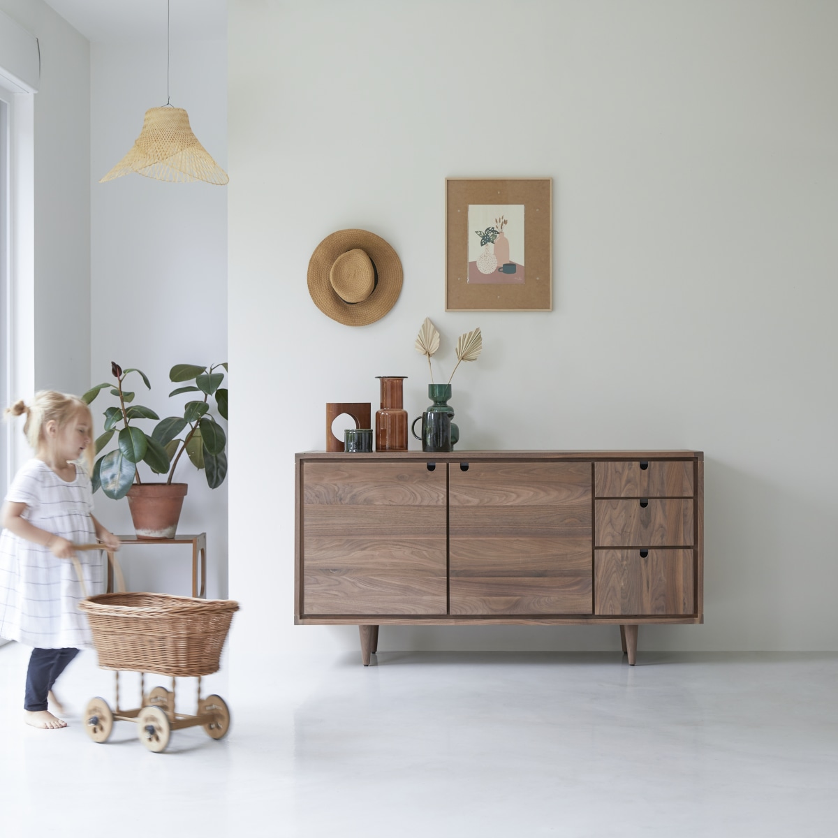 Buffet en bois de noyer 145 Jonàk FSC - Tikamoon