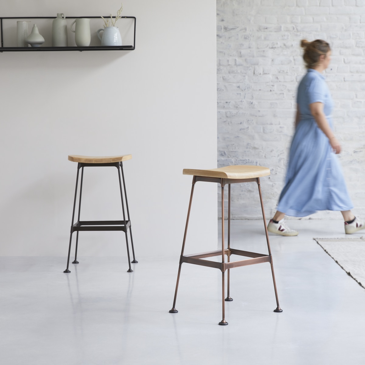 Tabouret haut en métal et bois de frêne Diego copper Tikamoon