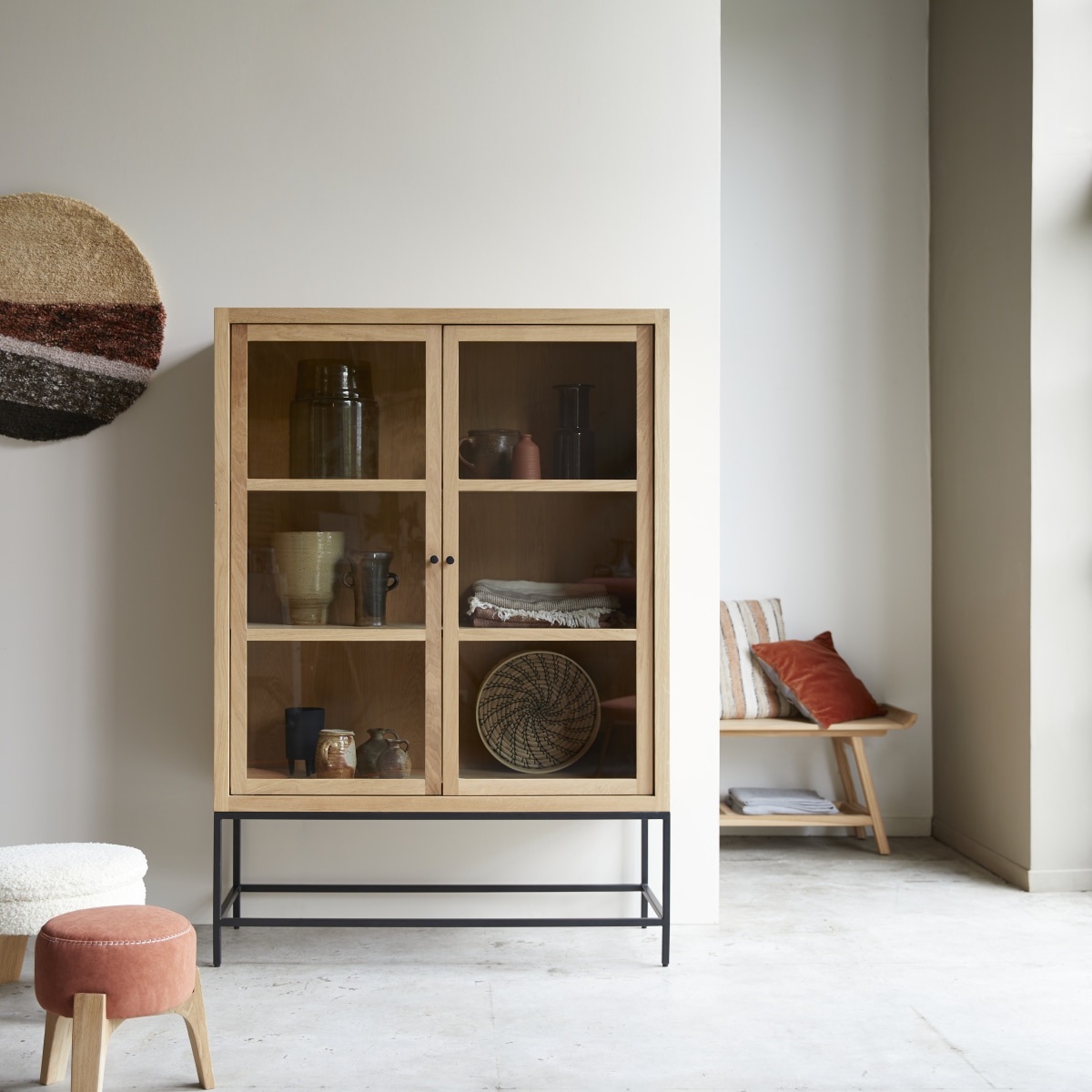 Vitrine haute en bois de chêne massif 120 Babeth FSC - Tikamoon