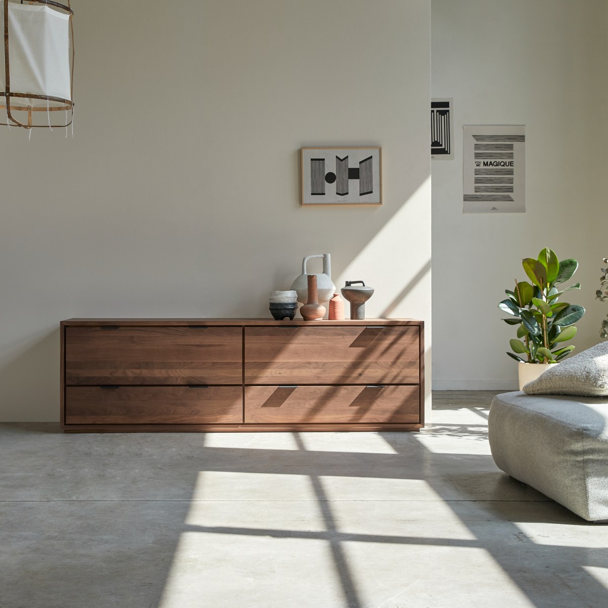 Meuble TV en bois de noyer 180 Senson FSC® - Tikamoon