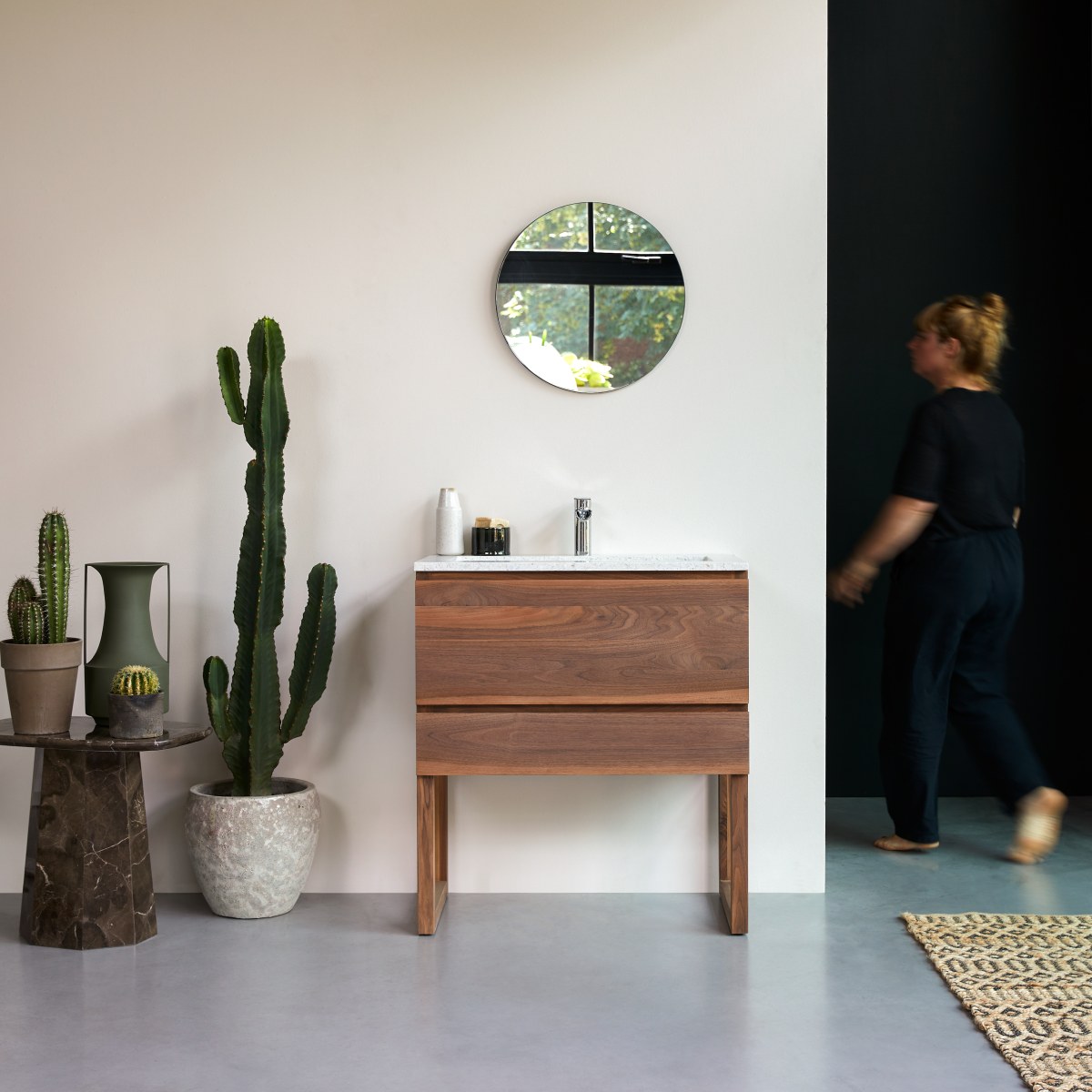 Meuble Salle de Bain en bois de noyer massif et terrazzo premium Moon 80 Edgar FSC - Tikamoon