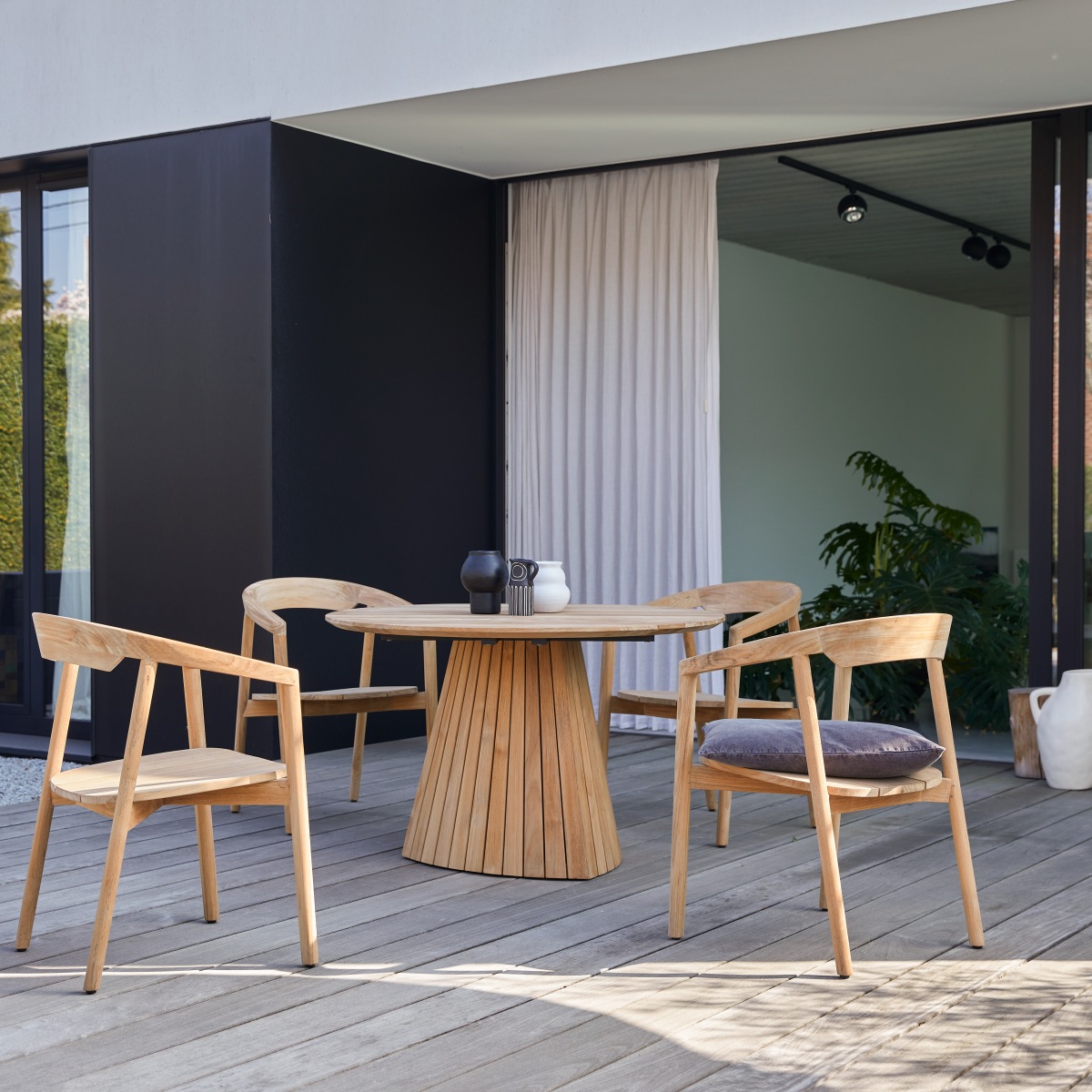 Table de jardin ronde en teck massif Paloma 6 pers. FSC - Tikamoon