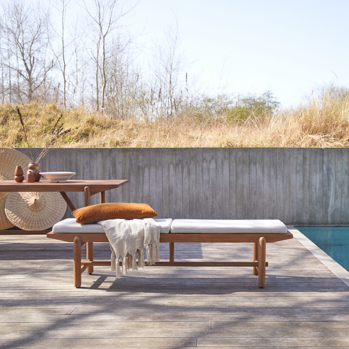 Banc de jardin en bois de teck massif Fado Tikamoon