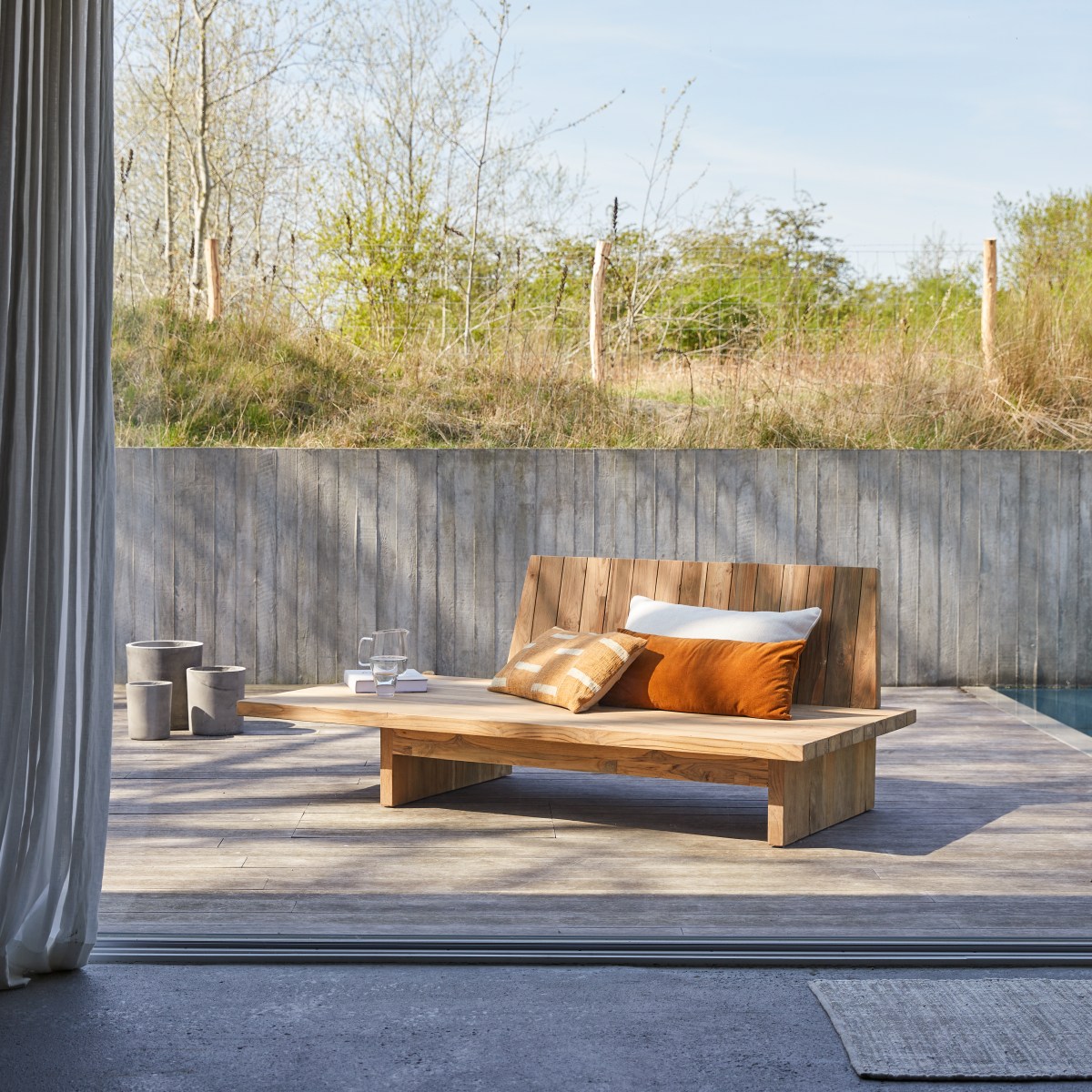 Banquette de jardin en bois de teck massif recyclé Joaquin FSC - Tikamoon