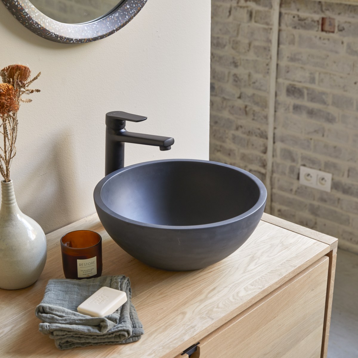 Vasque ronde en terrazzo black Micha Tikamoon