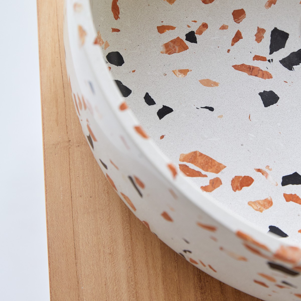 Milos - Ronde waskom van bruin premium terrazzo