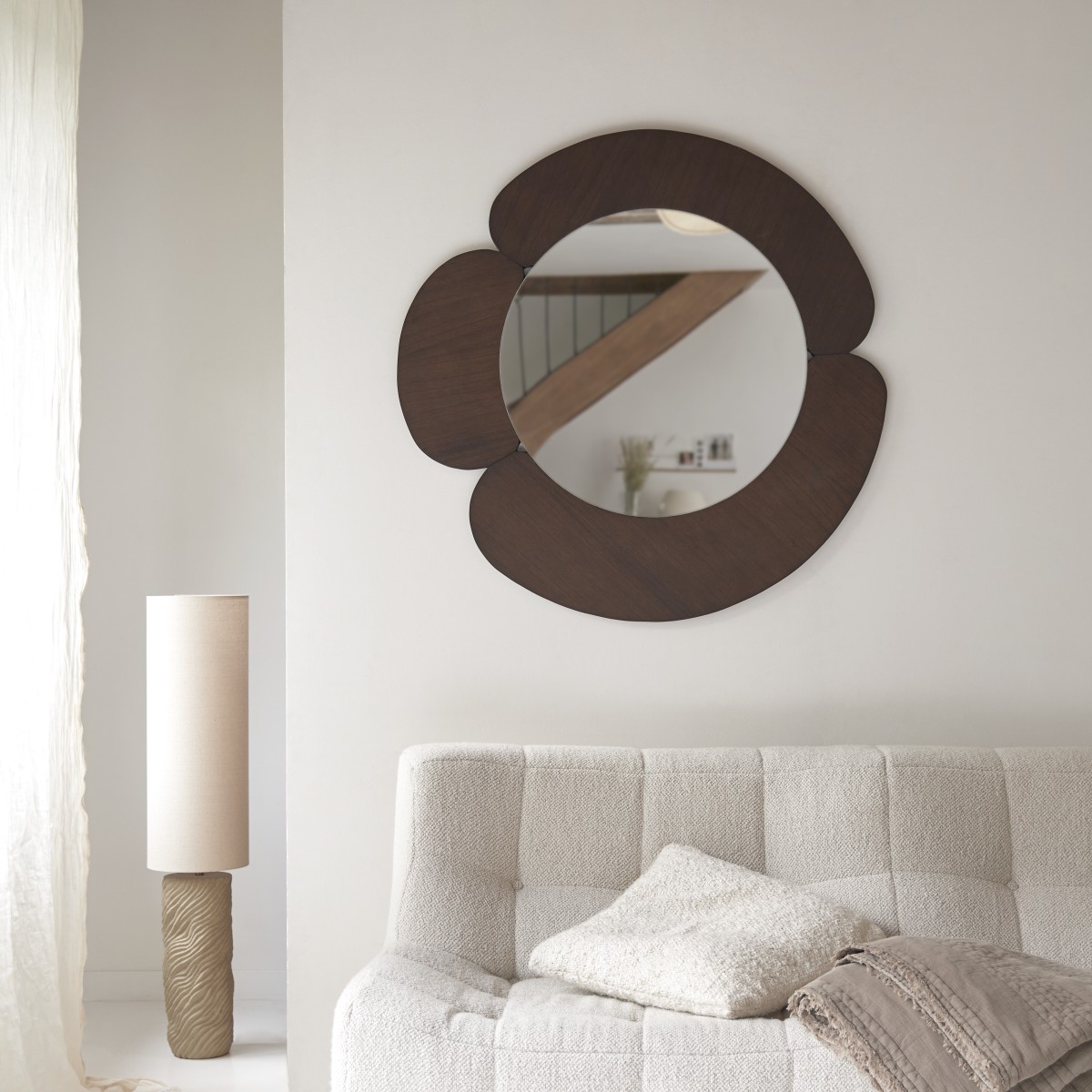Miroir rond en bois de mindi foncé 110x110 Sara Tikamoon