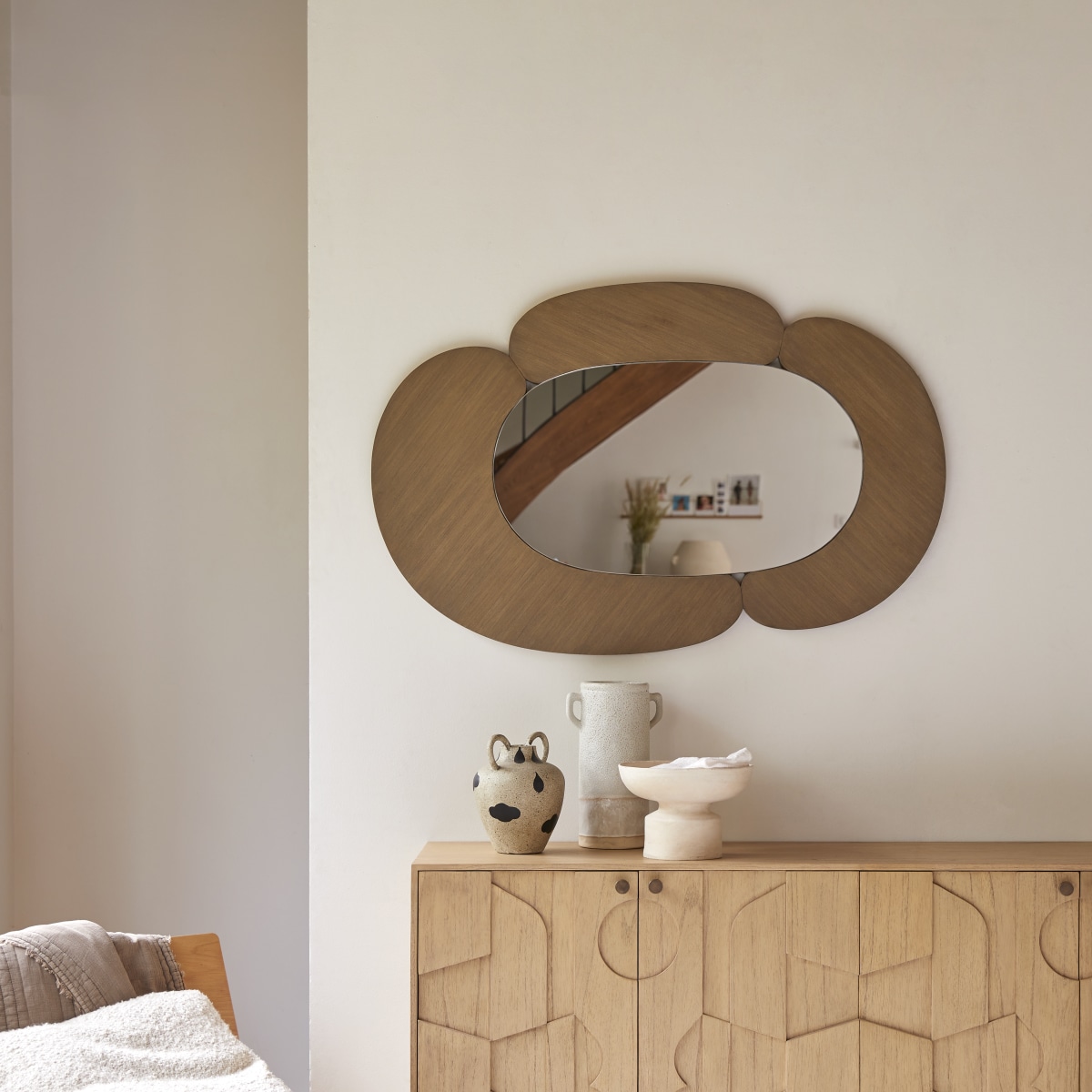 Eda - Oval mirror in light mindi wood 115x75 cm