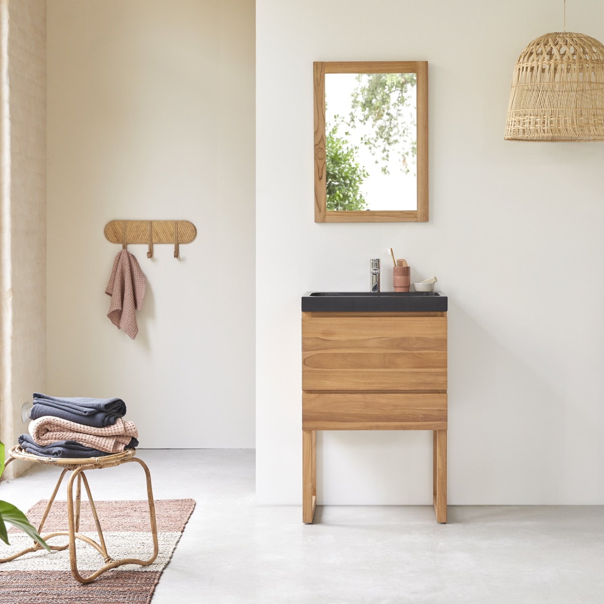 Meuble salle de bain Edgar en teck massif et pierre de lave 60 cm FSC - Tikamoon