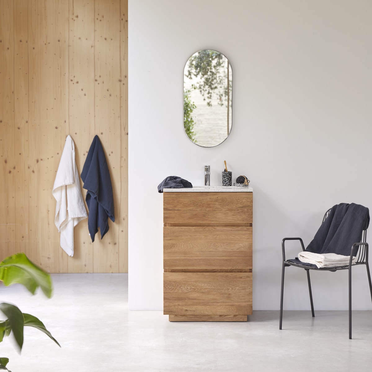 Karl - Solid oak and and moon terrazzo premium bathroom cabinet 60 cm