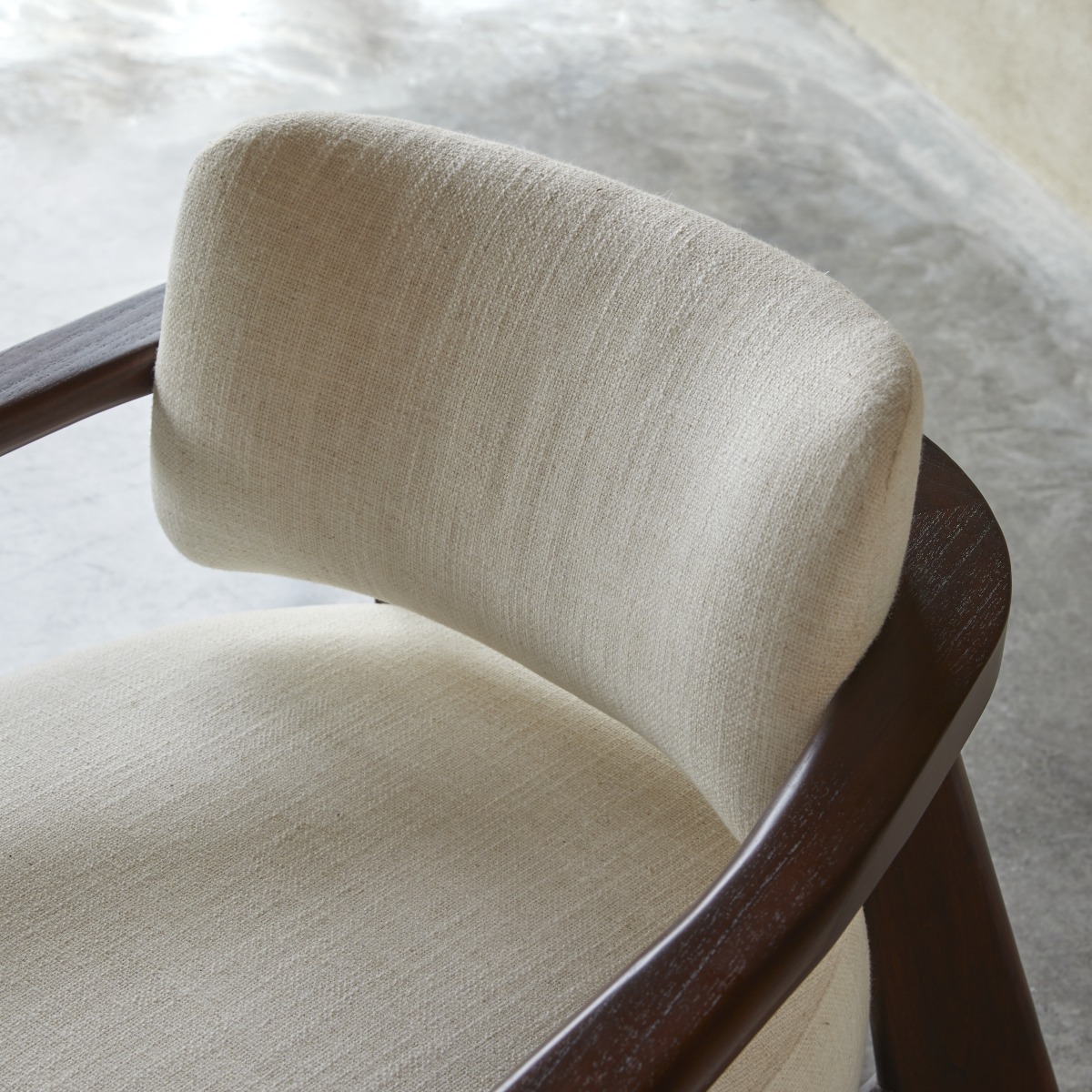 Matéo - Fauteuil en mindi massif et tissu écru