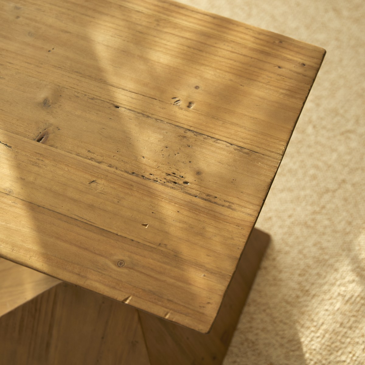 Pio - Side Table in Recycled Solid Pine