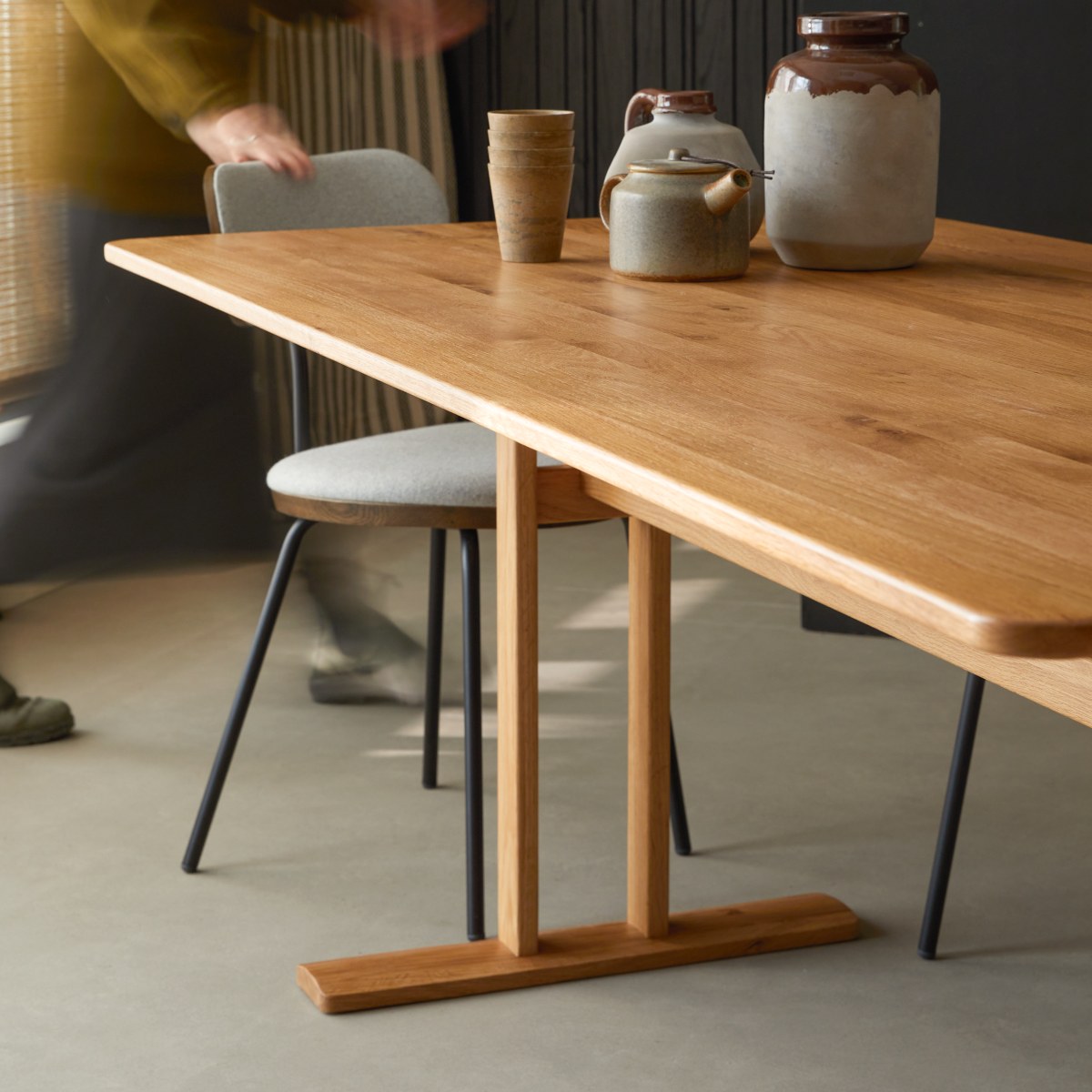 Jonas - Table extensible en chêne massif 6-12 pers.