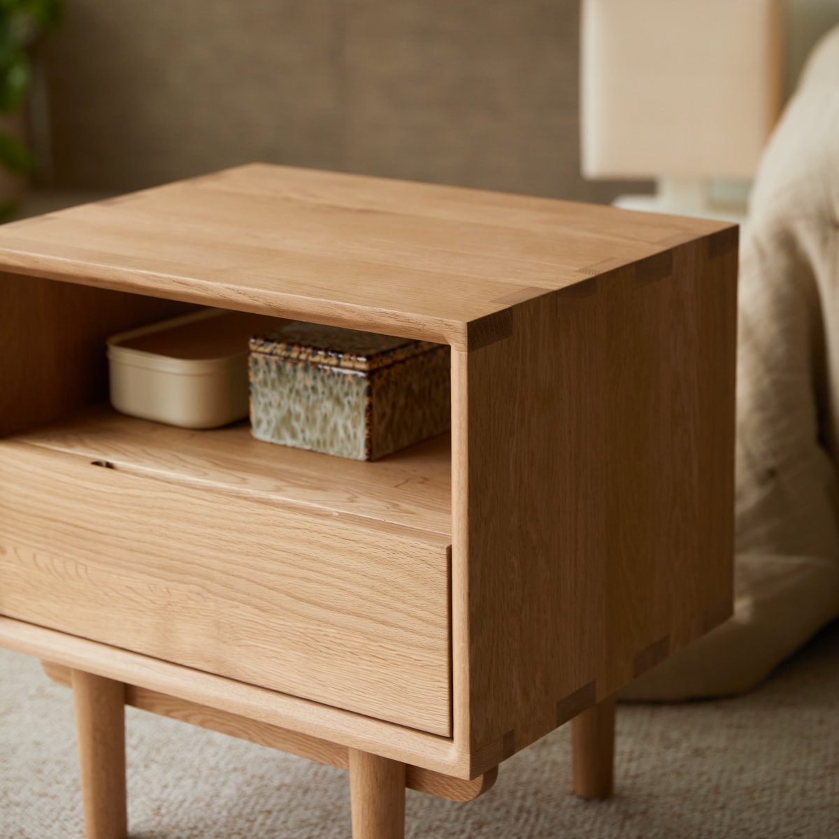 Ellie - Bedside table in solid oak