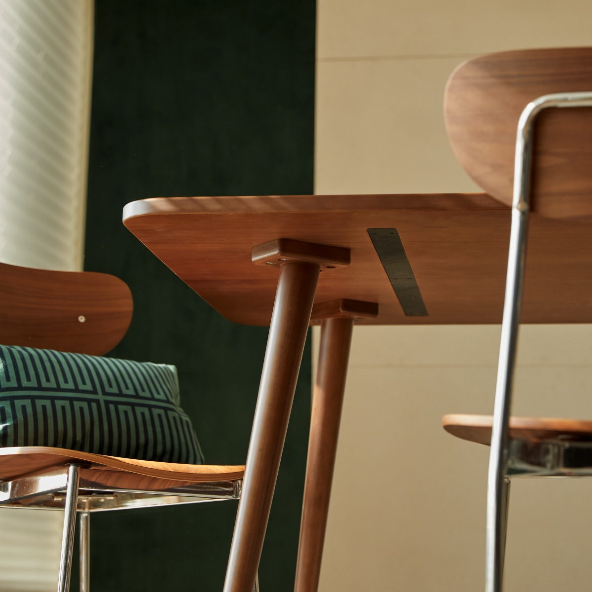 Lazare - Tafel van massief grenen voor 4 personen