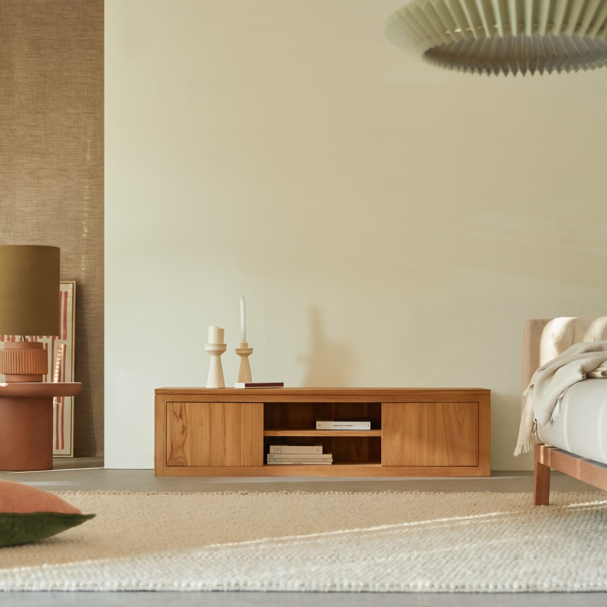 Basil - TV Schrank aus massivem Teak 140cm