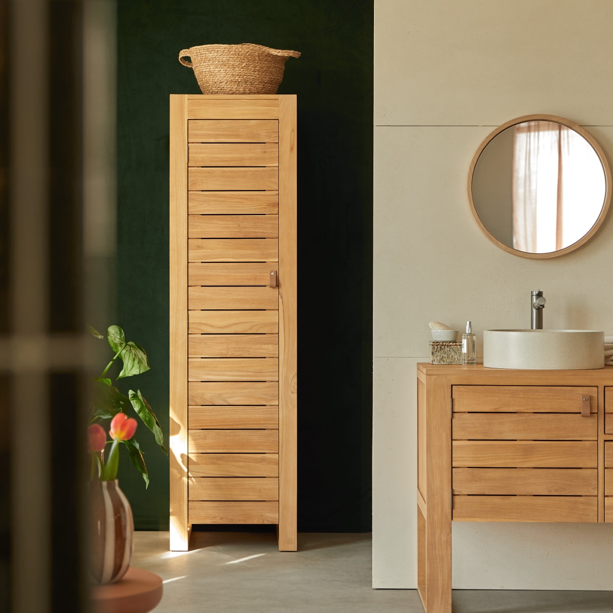 Minimalys - Bad-Hochschrank aus massivem Teakholz