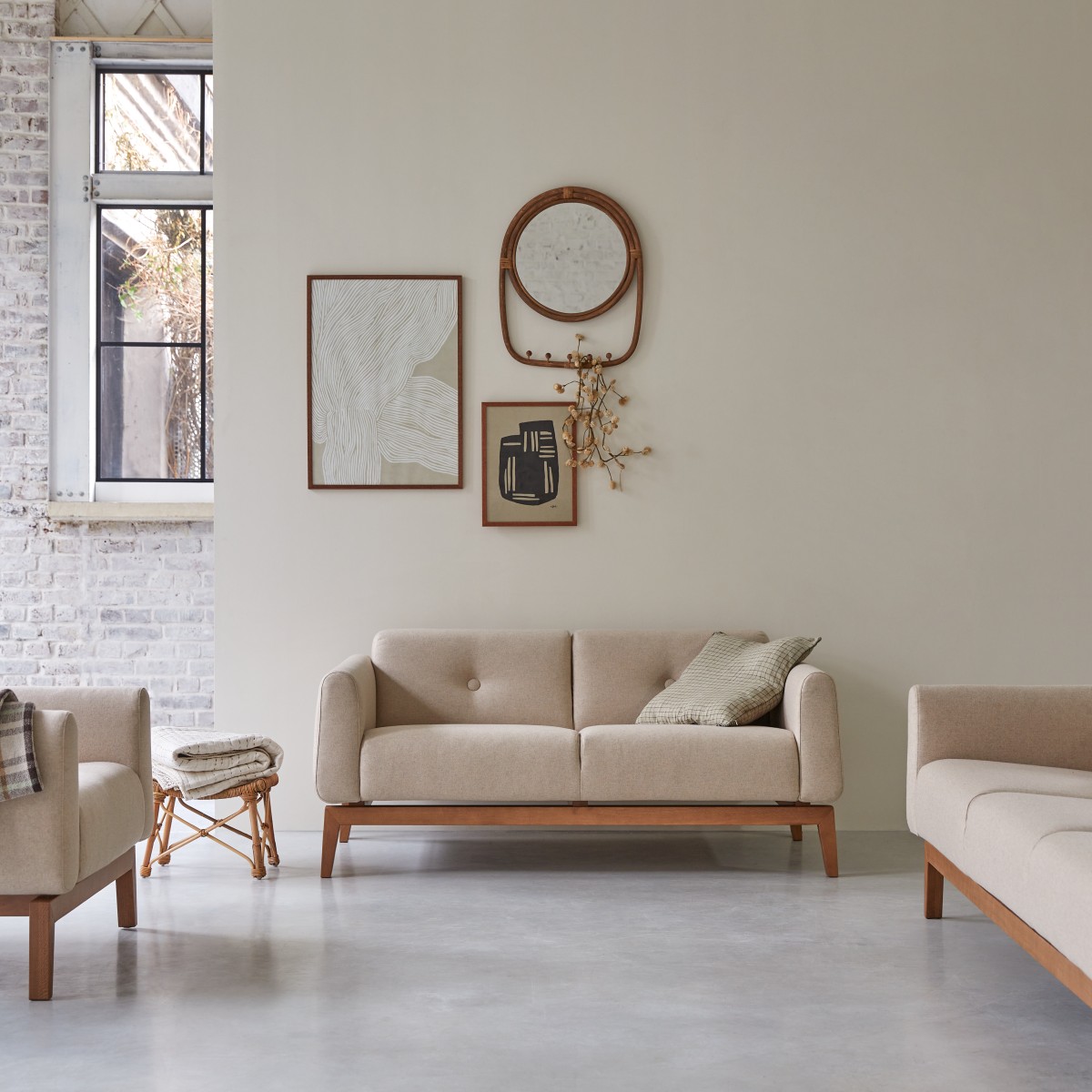 Bjorn - 2-Sitzer-Sofa mit massivem Eichenholzgestell und Ecru-Wolle Stoffbezug