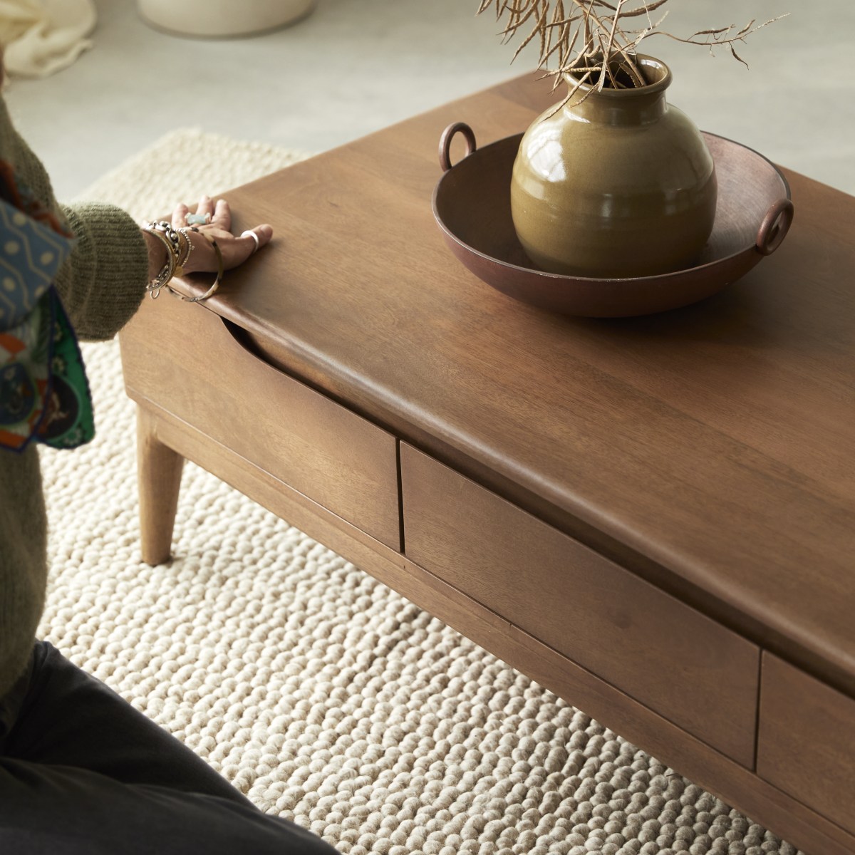 Gabrielle - Salontafel in massief mango Gabrielle