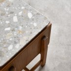 Isaure - Mueble para TV de nogal macizo y terrazo prémium de 175 cm